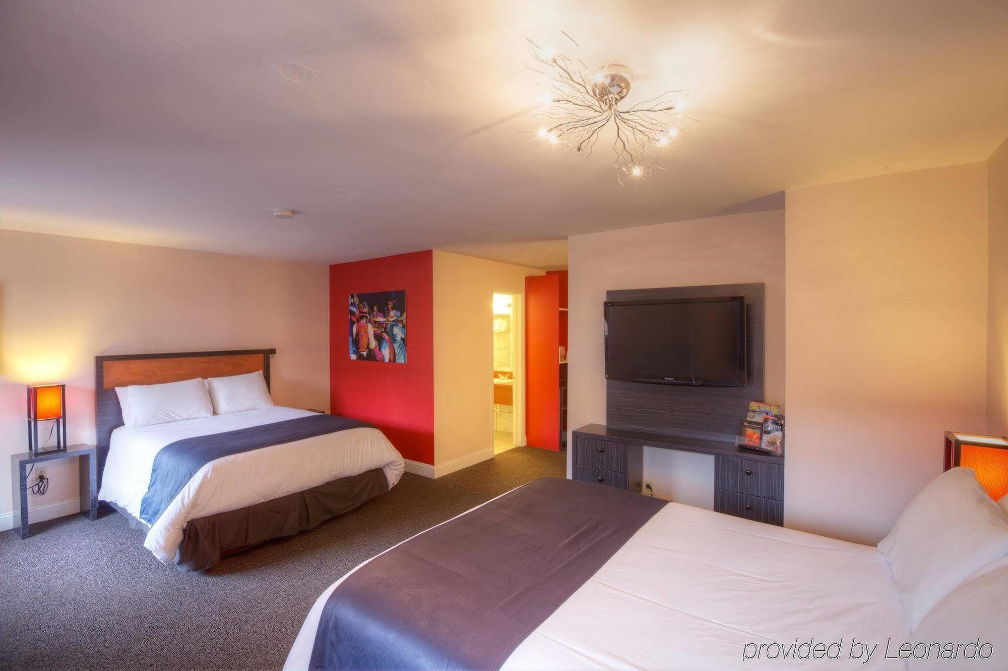 Ruby Hotel 3*